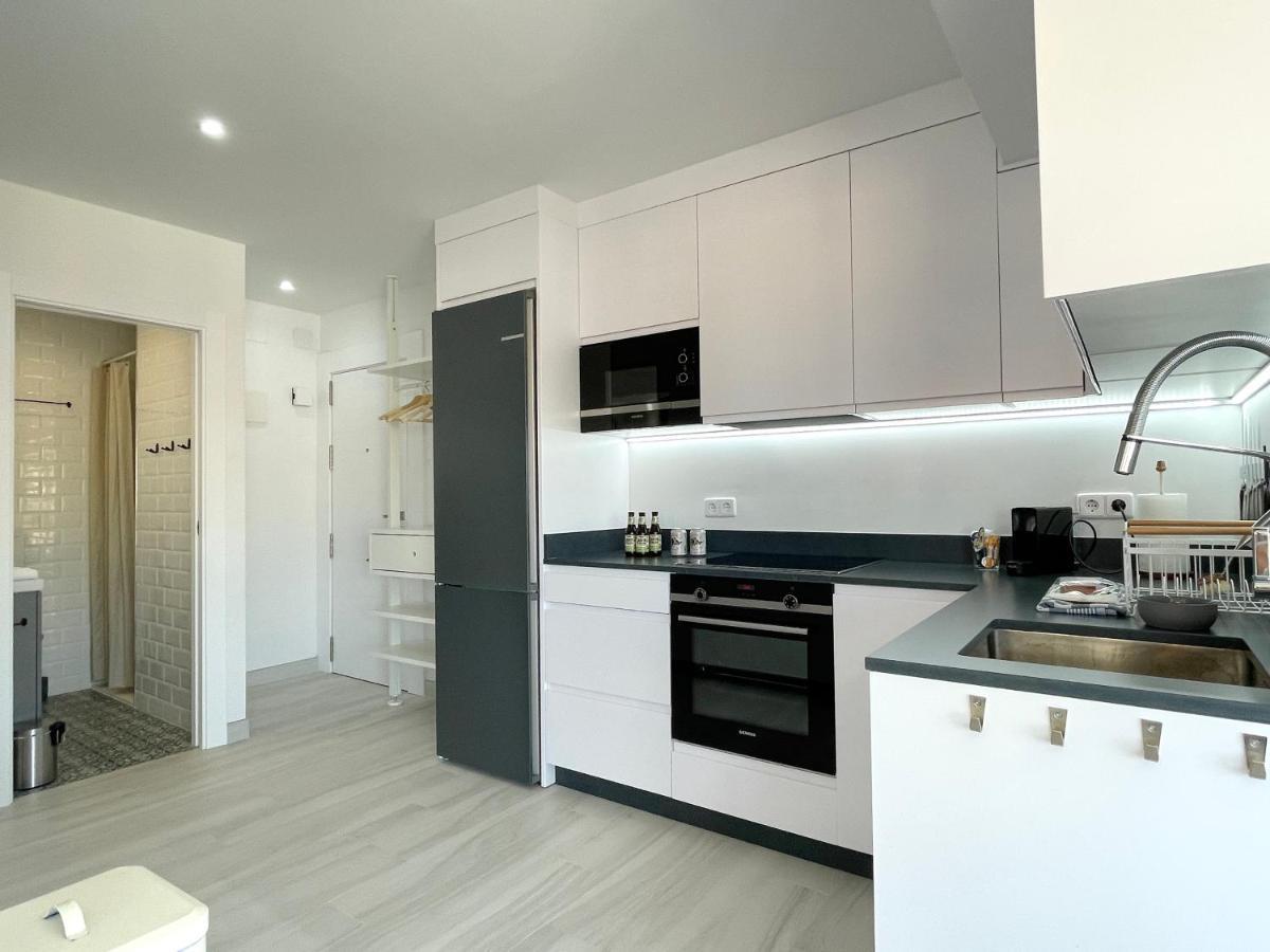 Modern Place City & Beachlife In Heart Of Torremolinos By Solrentspain 아파트 외부 사진